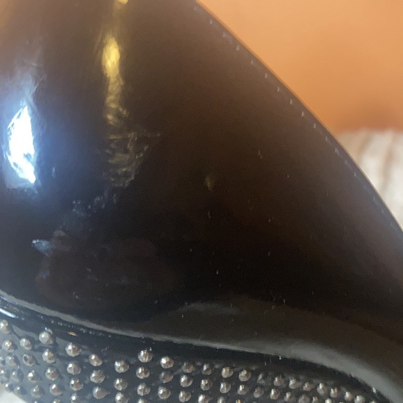 Burberry studded black heels - Picture 6 of 12